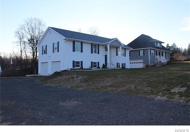1st image of 4 Dewey Dr