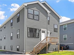 31-33 Douglas Ave, Providence, RI 02908