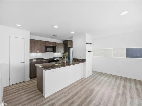 239 Dougram Ave, Las Vegas, NV 89101