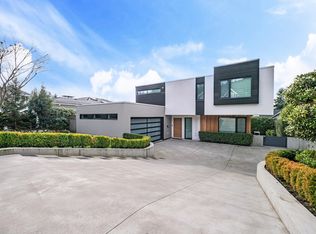 4275 Chelsea Cres, North Vancouver, BC V7R 3J4