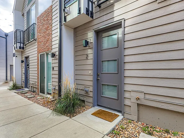 3411 N Albion St #2 — Photo 2