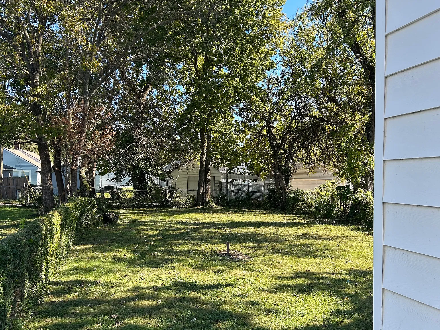 2 bed, 728 sqft, $1,100 — Photo 2