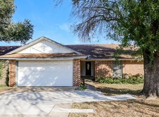 2854 Southpark Ln, Fort Worth, TX 76133