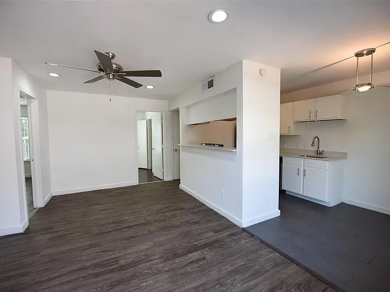 5404 Reiger Ave #204 — Photo 7