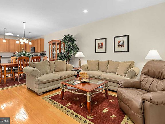 3rd image of 38222 Lookout Ln APT 1051