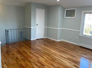 149-80 254th St #2, Rosedale, NY 11422