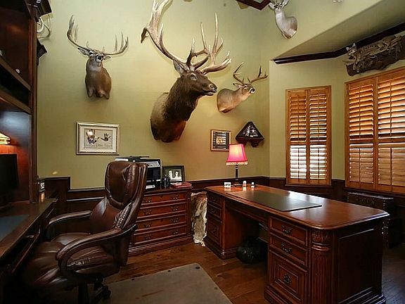 4th image of 13911 Rustic Hills Ln