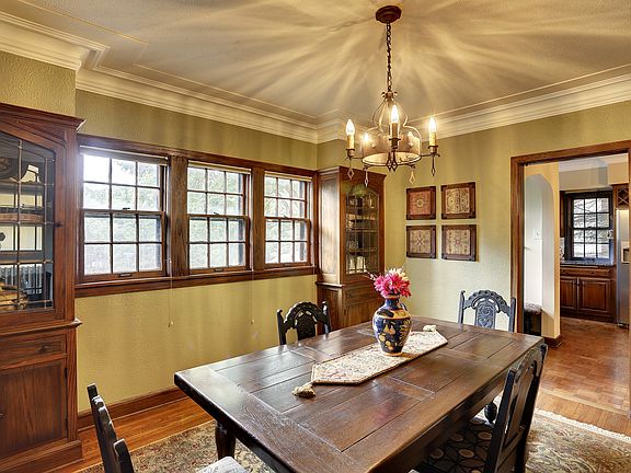 Built-ins with leaded glass