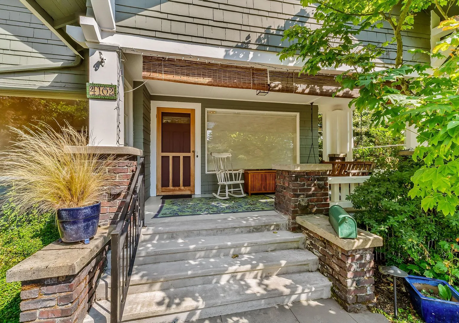 Beautiful 4-Bedroom Home with Rooftop Deck & Water Views in Prime Wallingford — Photo 4