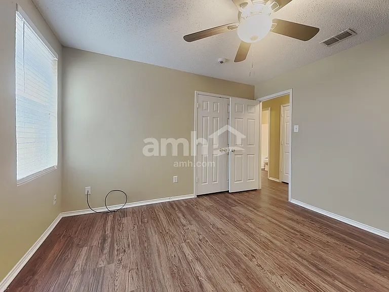 5200 Emmeryville Ln — Photo 12