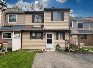 410 Rakov Rd, Maybrook, NY 12543