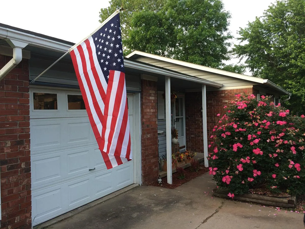 356 W Wren Circle — Photo 1