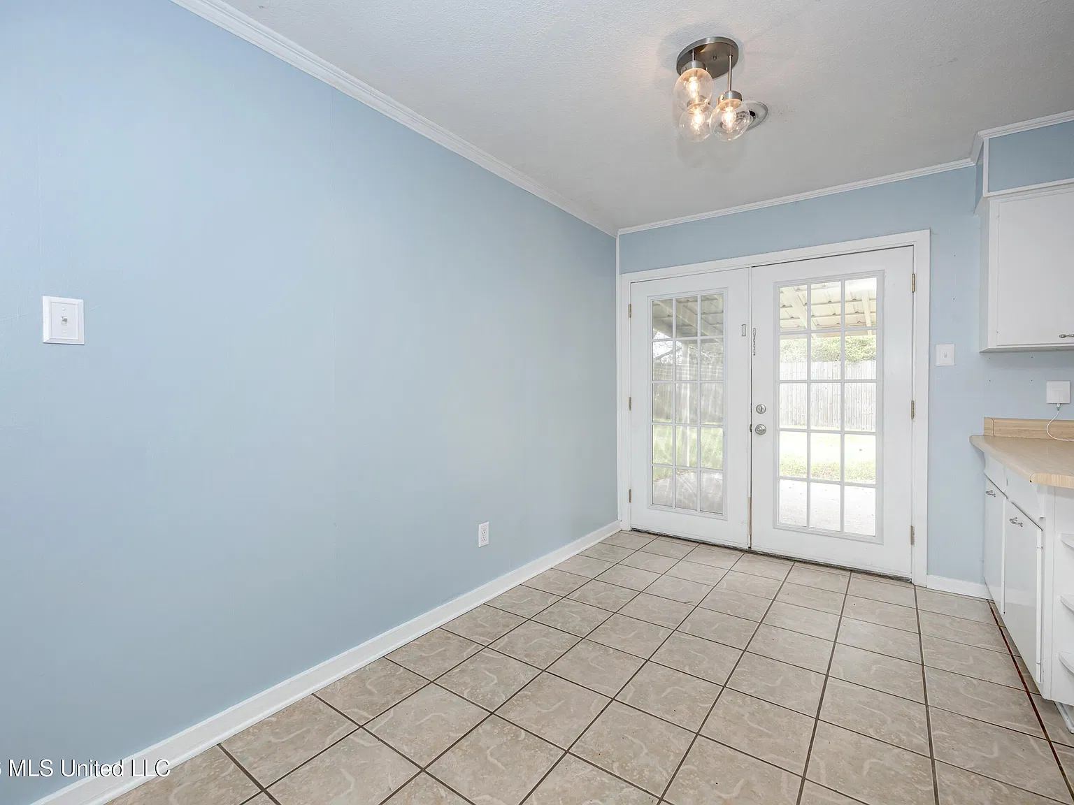 3 bed, 2.0 bath, 1264 sqft, $1,750 — Photo 4