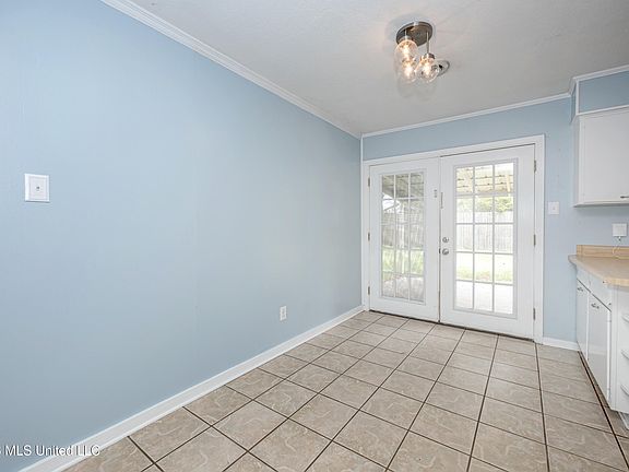 4th image of 6217 Browning Dr
