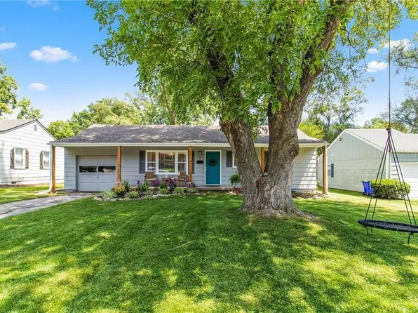 7211 Beverly St, Overland Park, KS 66204