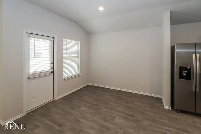 4 bed, 2.0 bath, 1796 sqft, $1,785 — Photo 4