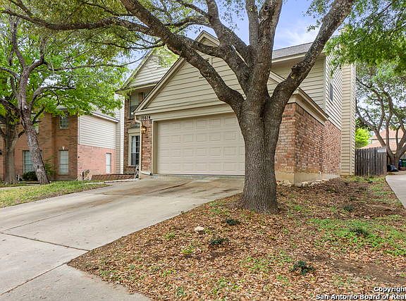 3rd image of 10614 Sandy Trail Dr