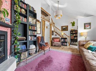 709 Holiday Rd, Coralville, IA 52241