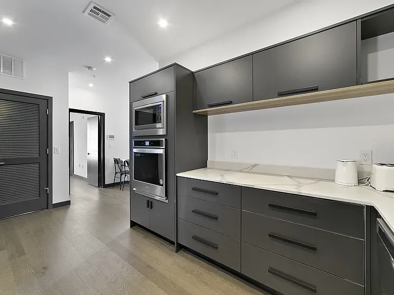 441 N 35th St #2F — Photo 9