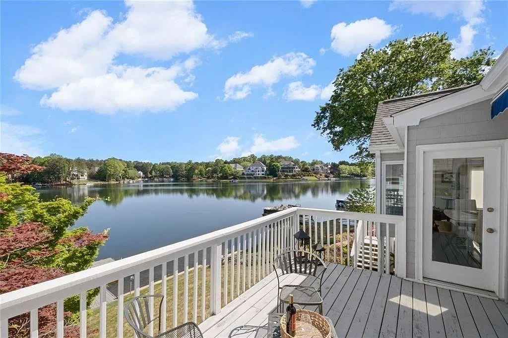 4 bed, 3.0 bath, 3536 sqft, $5,500 — Photo 3
