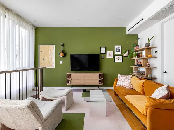 373 Palmetto St #1A, Brooklyn, NY 11237