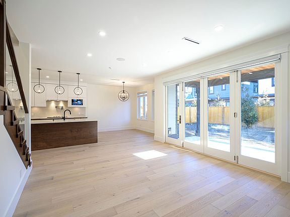 5th image of 5094A Bentley Dr