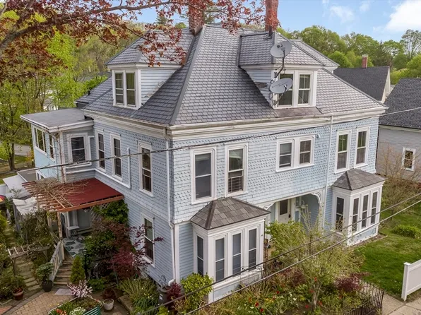 3 Lake Ave #3, Amesbury, MA 01913