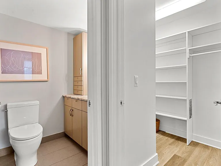 600 W Brown St #109 — Photo 16