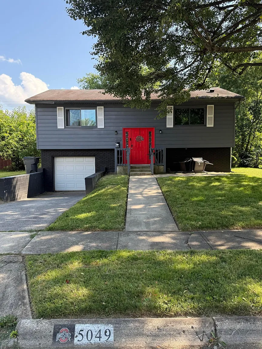 5049 Gunston Dr photo 1