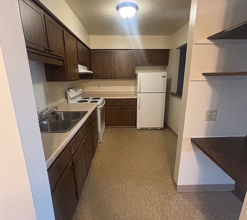 1st image of 2120 Meadow Ln #1-12