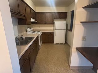 2120 Meadow Ln #1-12, Schererville, IN 46375