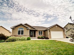 9086 Tonya Ter, Manhattan, KS 66502