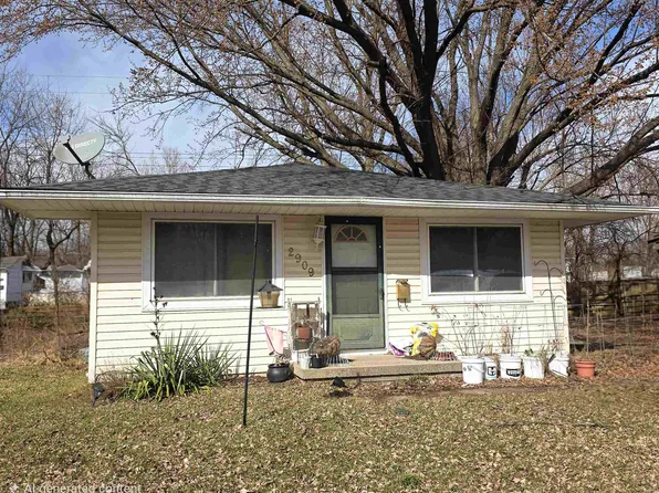 2909 E Pierson Rd, Flint, MI 48506