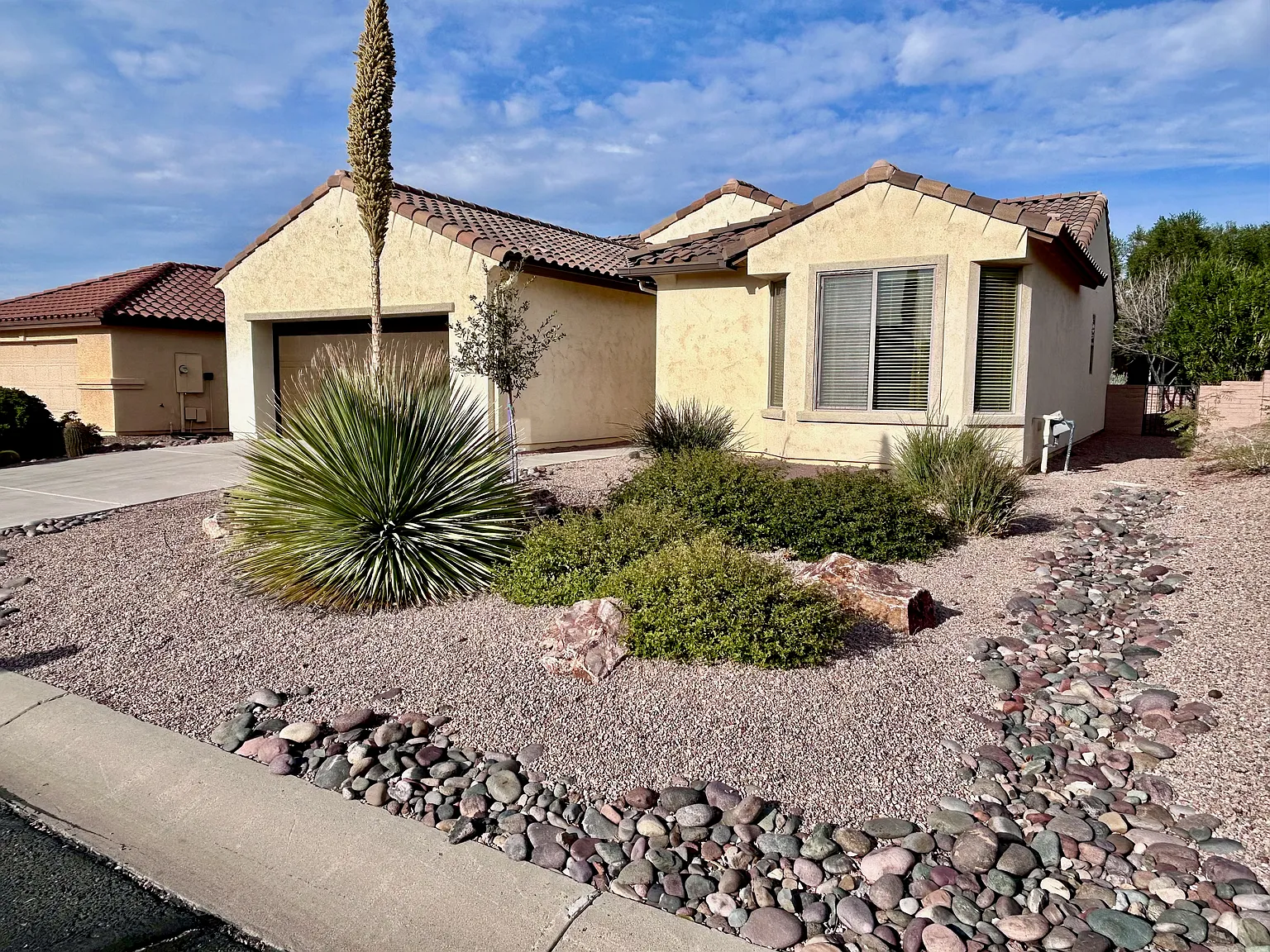 2 bed, 1376 sqft, $2,500 — Photo 3
