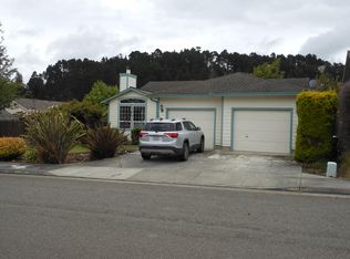 3475 Bridle Creek Ave, Fortuna, CA 95540