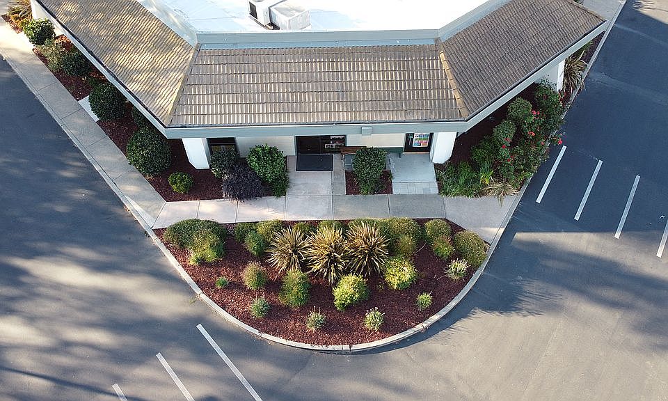 2nd image of 2250 Camino Ramon