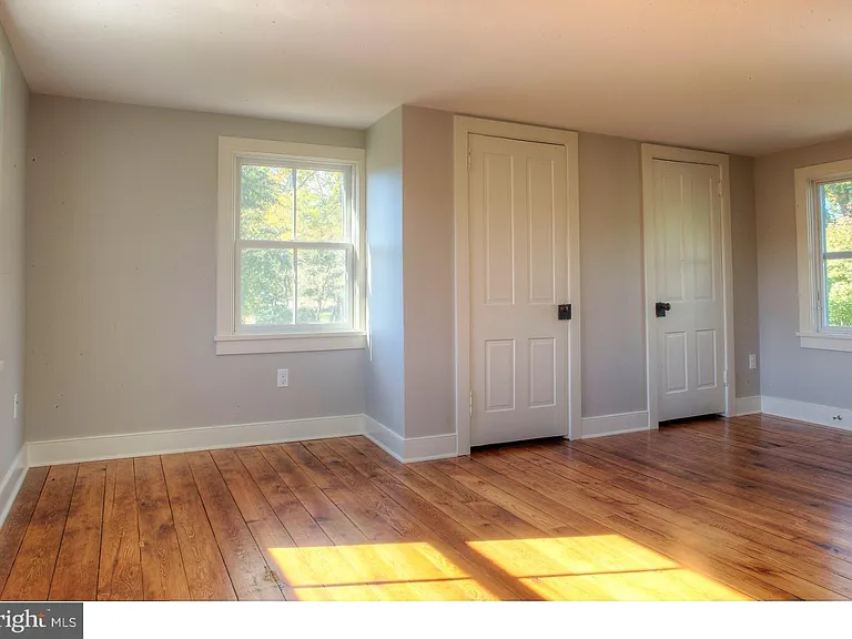 5253 Upper Mountain Rd — Photo 13