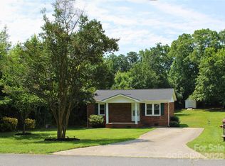 412 E Taylor St, Landis, NC 28088