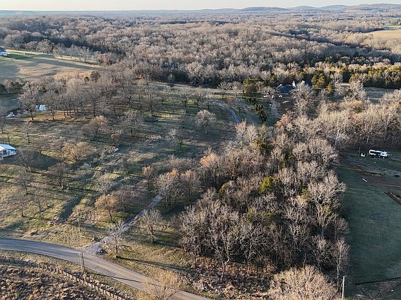 3rd image of 4887 Vincion Rd