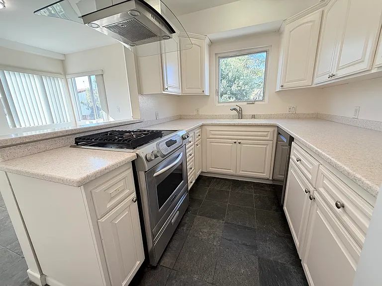 6 Prospect Ave #6 — Photo 12