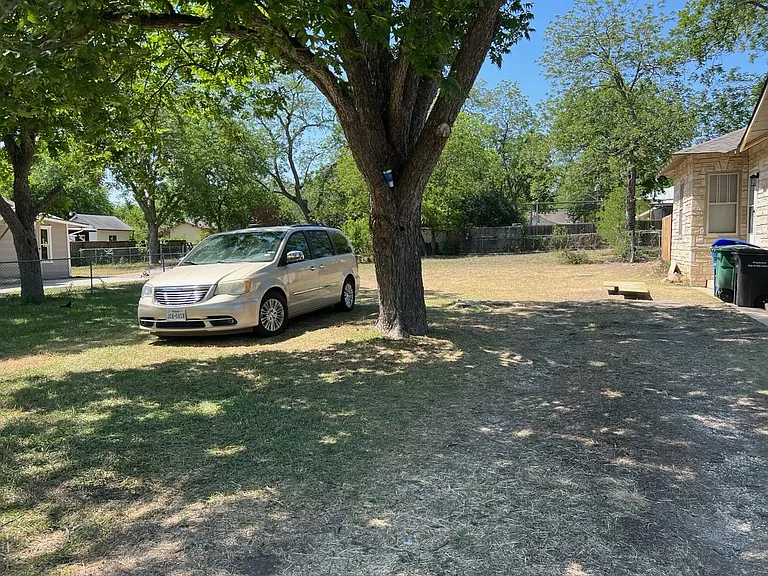 135 Koehler Ct — Photo 10