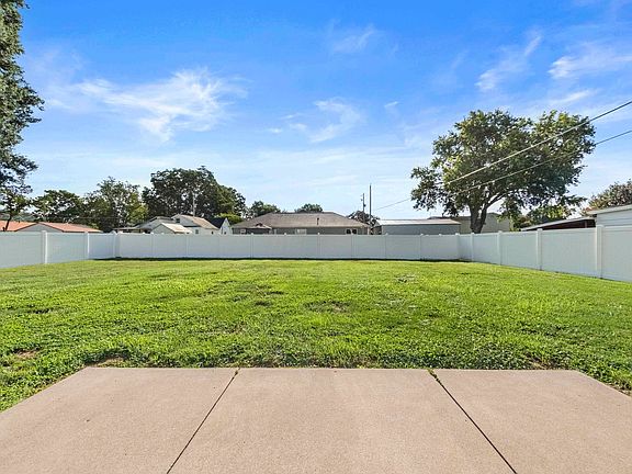 4th image of 148 Private Rd #37