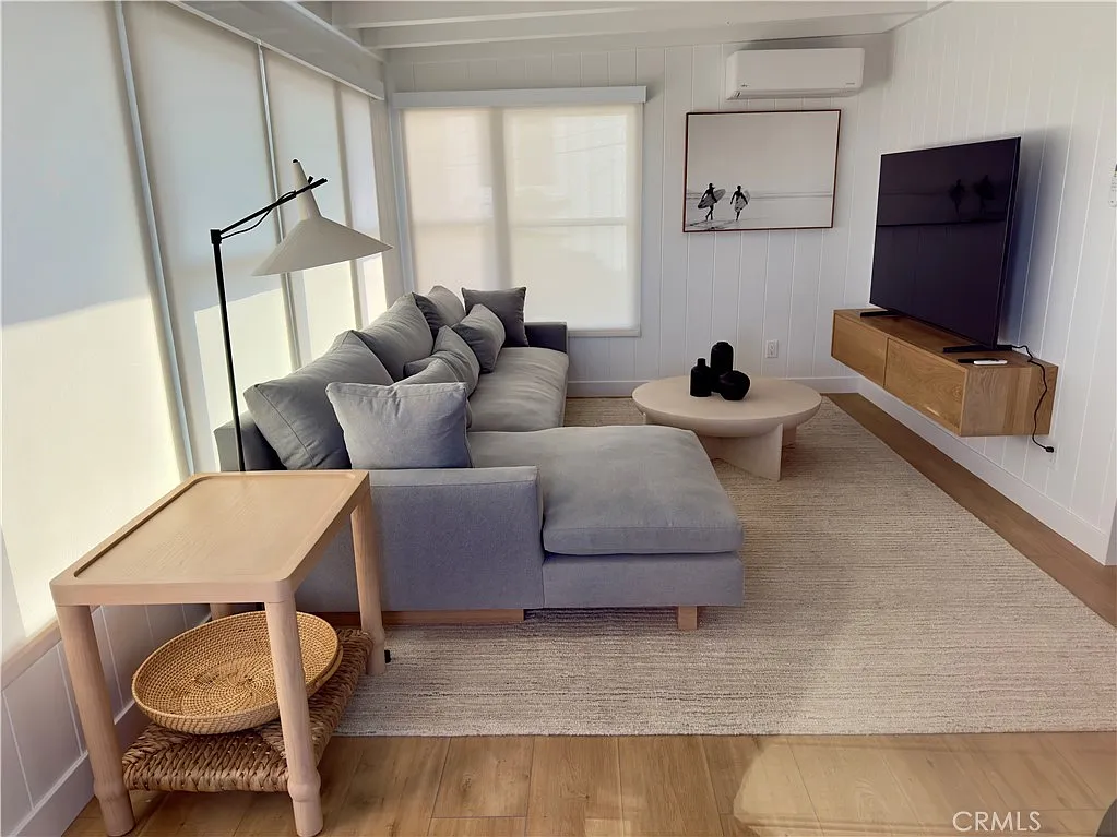 1 bed, 700 sqft, $5,500 — Photo 1