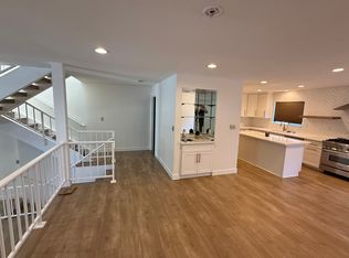 17712 Margate St, Encino, CA 91316