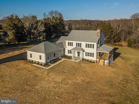 5th image of 8751 Hedgecock Ln