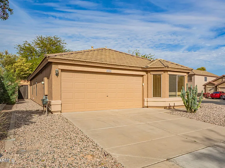 42346 W Sunland Dr — Photo 4