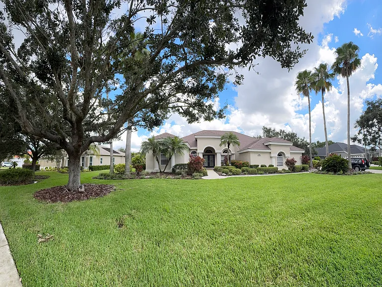 10084 Cherry Hills Avenue Cir — Photo 1