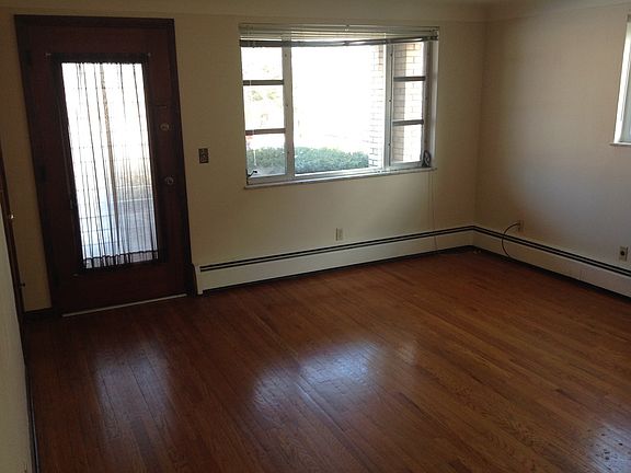 3rd image of 3489 Nandale Dr APT 1