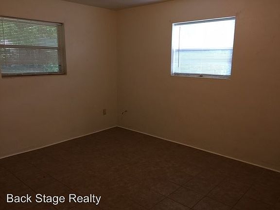 5th image of 428 James Ave