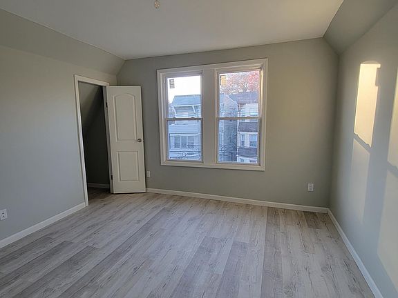 5th image of 58 Stuyvesant Ave #3